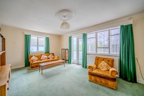 2 bedroom semi-detached house for sale, Castle Drive, Pevensey Bay, Pevensey