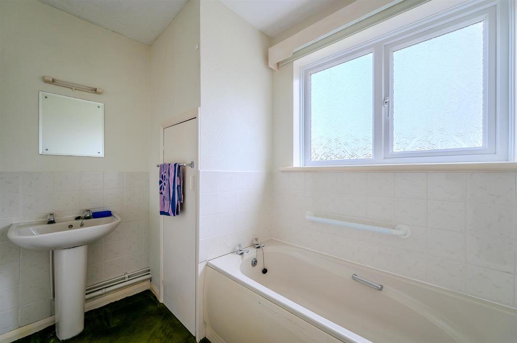 Ground Floor Bathroom