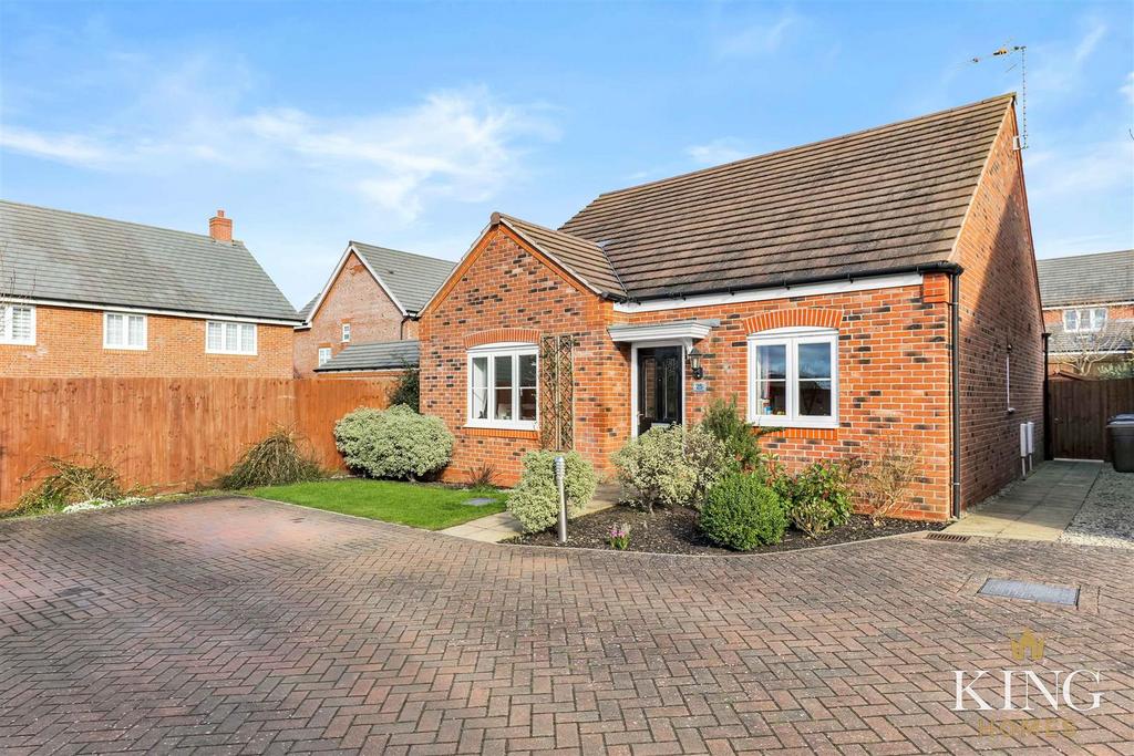 Ross Crescent, Inkberrow, Worcester 2 bed bungalow for sale £395,000