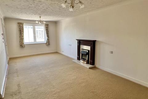 1 bedroom apartment for sale, Minster Court, Axminster EX13