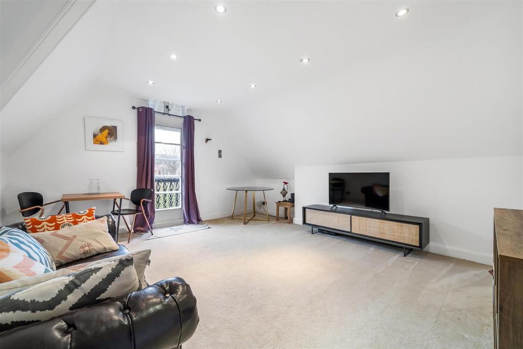 4, 8 Gatestone Road-1.jpg