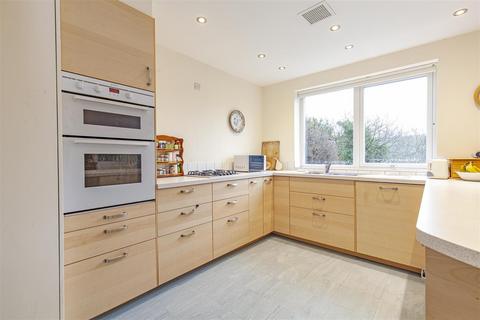 4 bedroom detached house for sale, Sir William Hill Road, Grindleford, Hope Valley