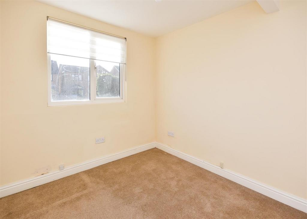 25 Bognop Road - Bedroom 3.jpg