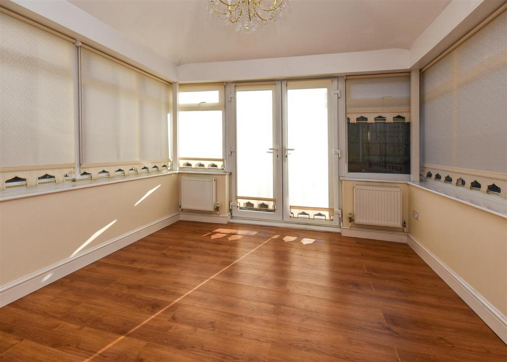 25 Bognop Road - Conservatory.jpg