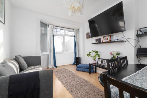 3 bedroom terraced house for sale, Shelbourne Road, London