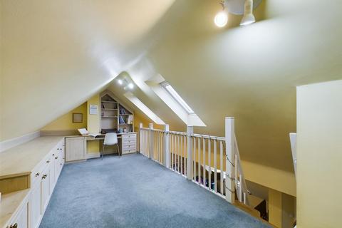 2 bedroom flat for sale - Addington Road, South Croydon CR2