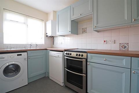 29 Abbots Rise, Redhill, RH1 1LL