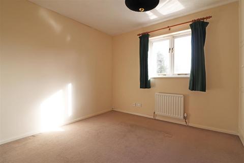 29 Abbots Rise, Redhill, RH1 1LL
