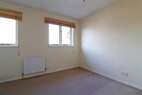29 Abbots Rise, Redhill, RH1 1LL