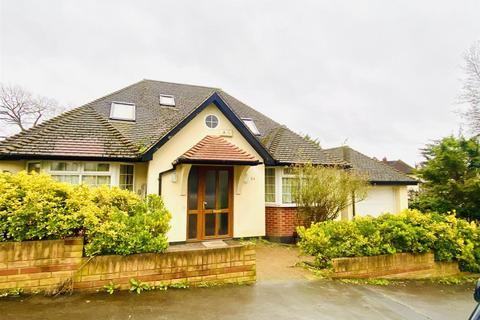 2a Glenhurst Rise, London, SE19 3XW