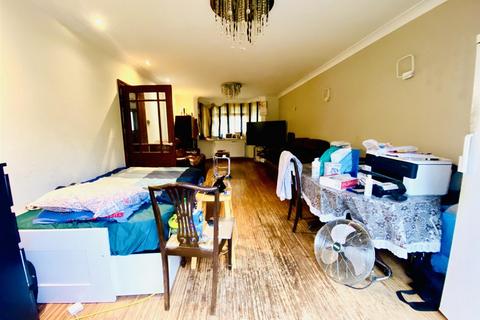 2a Glenhurst Rise, London, SE19 3XW