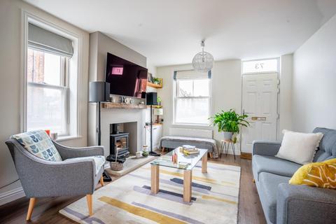 3 bedroom end of terrace house for sale, Dale Street, York