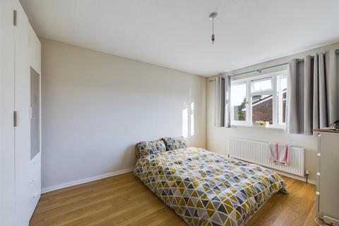 3 bedroom terraced house to rent - Blessington Road, London