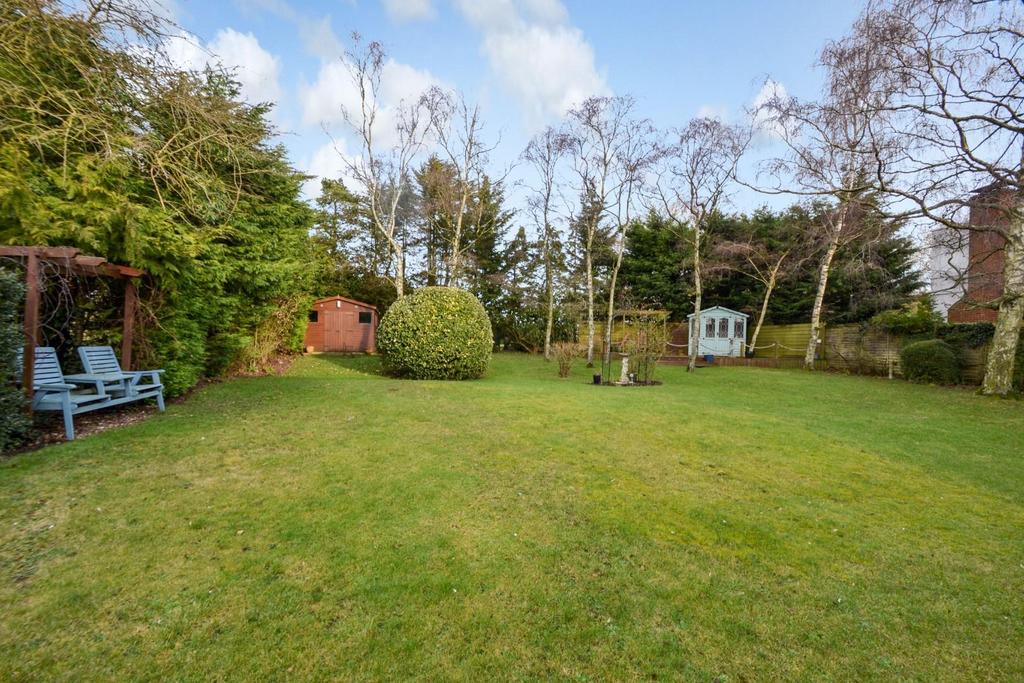 Rear-garden-1.jpg
