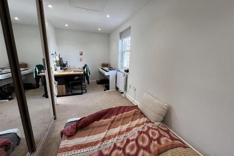 1 bedroom flat to rent, Newmarket Road, Cambridge CB5