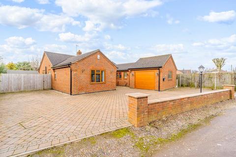 3 bedroom detached bungalow for sale, Milestone Lane, Pinchbeck