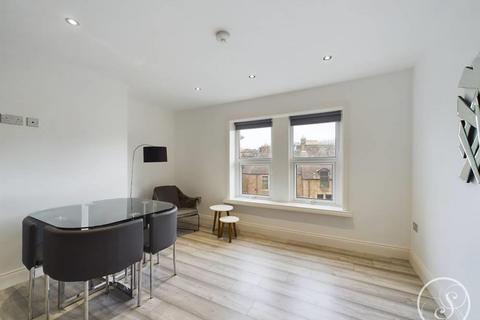 2 bedroom flat to rent - Cheltenham Mount, Harrogate