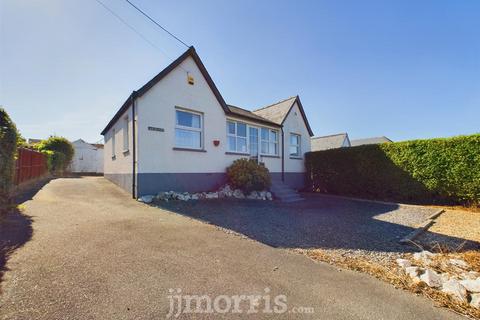 3 bedroom detached bungalow for sale, Ffordd Newydd, Aberporth, Cardigan