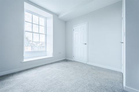2 bedroom maisonette for sale - White Hart Mews, The Green, Calne