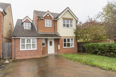4 bedroom detached house to rent - Naseby Place, Flitwick, Bedfordshire