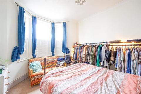 2 bedroom flat for sale, Horntye Road, St. Leonards-on-sea