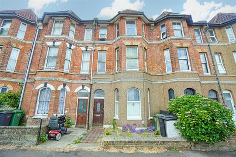 2 bedroom flat for sale, Horntye Road, St. Leonards-on-sea