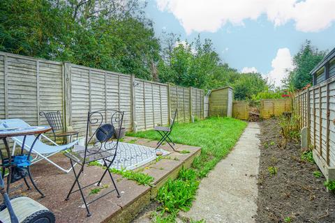 2 bedroom flat for sale, Horntye Road, St. Leonards-on-sea