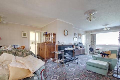 4 bedroom house for sale, Alinora Avenue, Goring-By-Sea, Worthing
