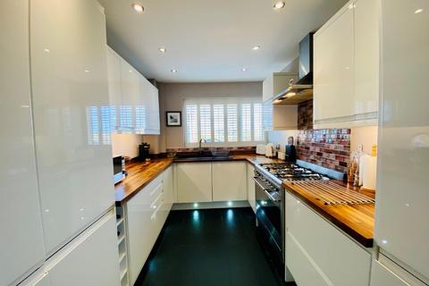 61 Arras Boulevard, Hampton Magna, Warwick, CV35 8TT