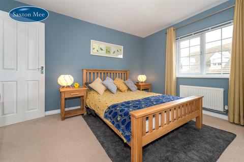 4 Daisy Drive, Barnsley, S70 4NY