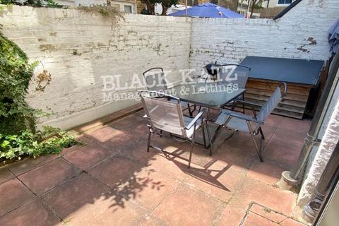 undefined, SW1V