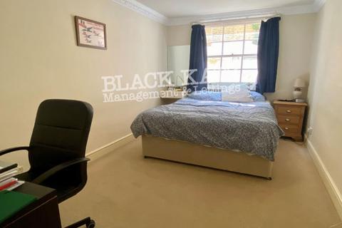 undefined, SW1V