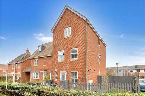 4 bedroom semi-detached house for sale, Hakewill Way, Mile End, Colchester, Essex, CO4