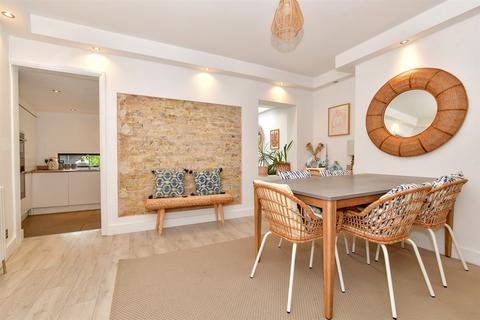 3 bedroom end of terrace house for sale, Chaucer Road, Broadstairs, Kent