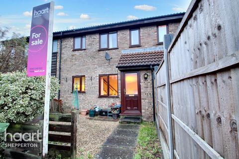 33 Cornerside, Ashford, TW15 1UY