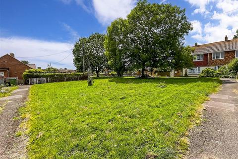 3 bedroom semi-detached house for sale, Dunkirk Close, Dymchurch, Kent