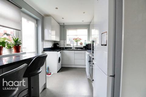 7 Angus Close, Luton, LU4 0NX