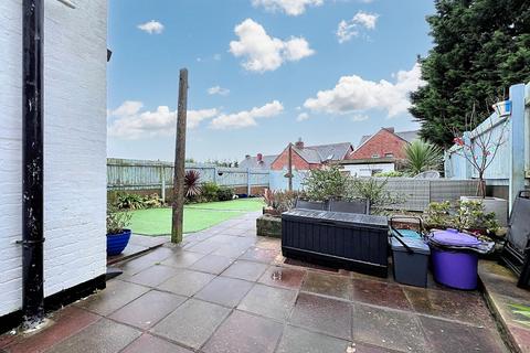 19 Devon Avenue, Barry, CF63 1BJ