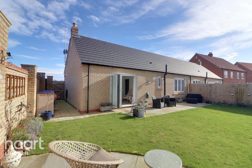 Karsten Avenue, Gainsborough 2 bed semidetached house for sale £190,000