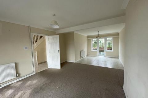 1 Larkhill, Bexhill-on-sea, TN40 1QZ