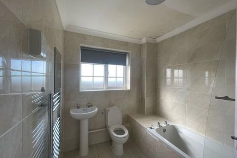 1 Larkhill, Bexhill-on-sea, TN40 1QZ