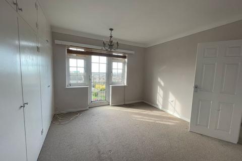 1 Larkhill, Bexhill-on-sea, TN40 1QZ