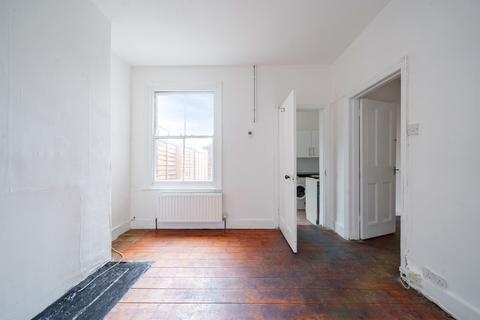 66 Larden Road, London, W3 7SX