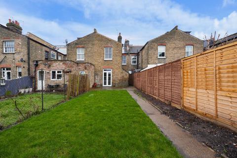 66 Larden Road, London, W3 7SX