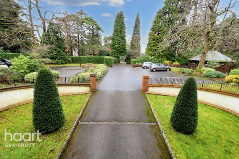 2 bedroom apartment for sale, Wood Road, Hindhead