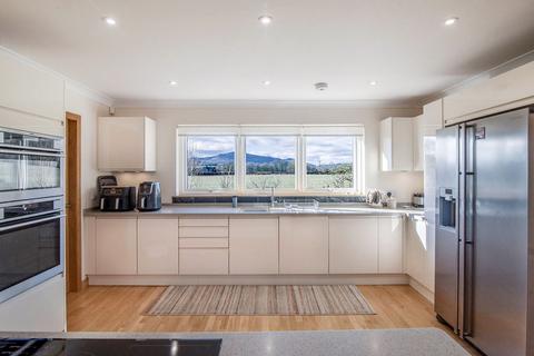 11 Bramblefield, Crieff, PH7 4LU