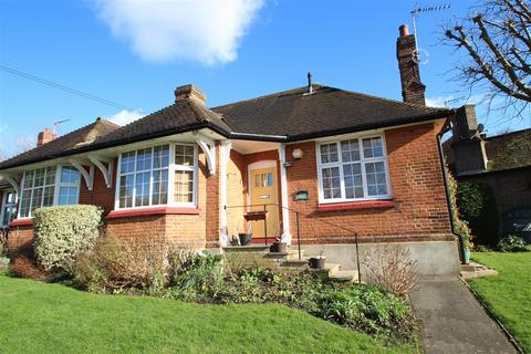 2 bedroom bungalow to rent - Chalet Estate, Mill Hill