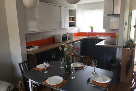 5 bedroom house share to rent - Kemsing Gardens