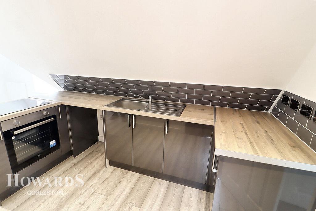 Marine Parade, Gorleston 1 bed apartment for sale £130,000