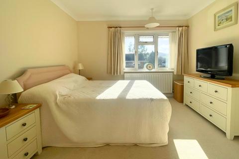 63 Dixton Close, Monmouth, NP25 3PJ